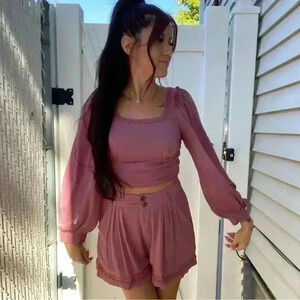 Two piece set